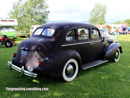 Buick special 8 de 1937 (Retro Meus Auto Madine 2012) 02