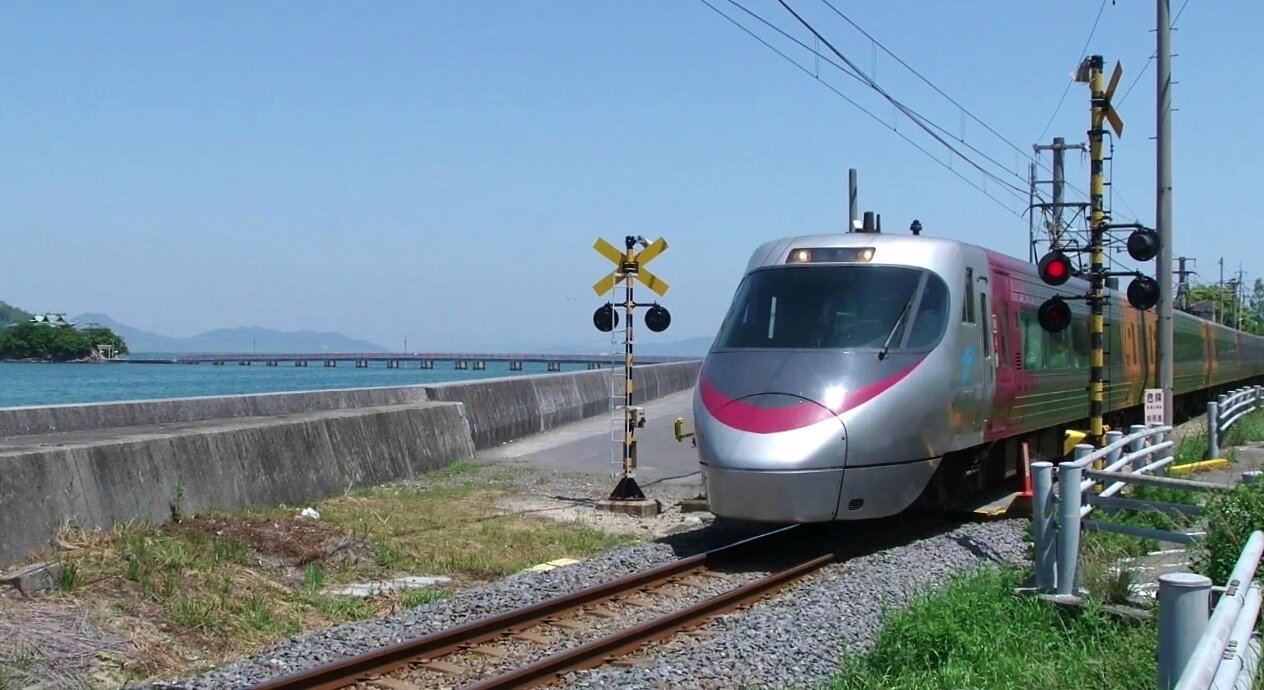 JR 8000系, Tsushimanomiya eki