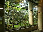 180px_Gare_de_Lyon_14_Jardin_exotique