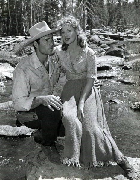 Clint-Walker-and-Virginia-Mayo-in-Fort-Dobbs-1958