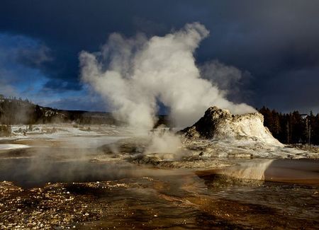 yellowstone_magma_bulging_2011_31343_600x450