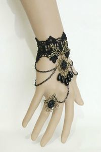 bijoux de main noir