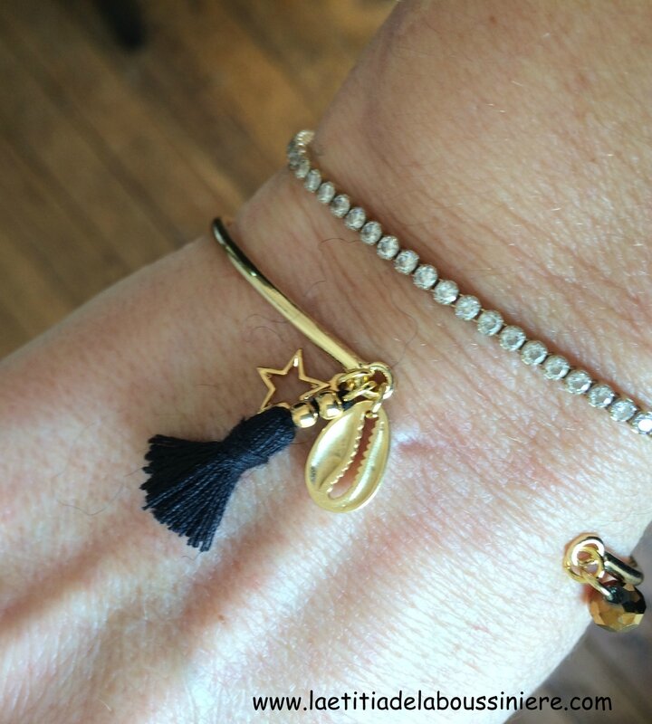 Bracelet Agatha (noir et doré) détails - 14 €