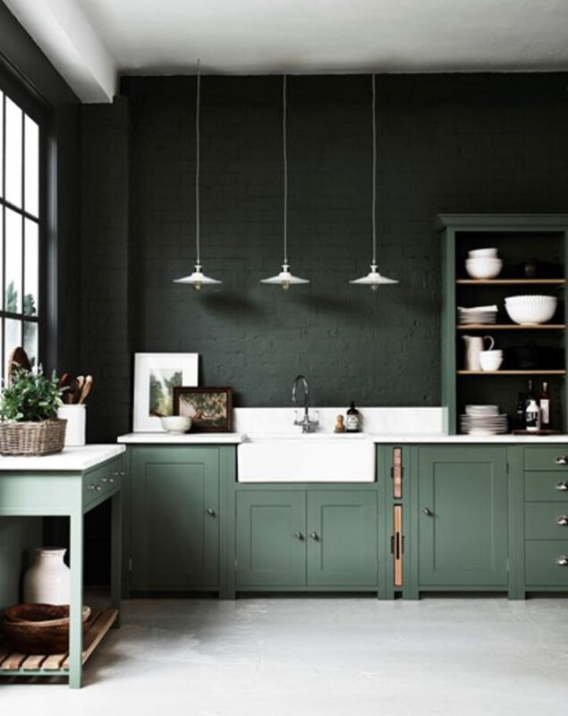 44d86fefae59c36fea3a55cb924dab37--dark-green-kitchens-kitchen-dark