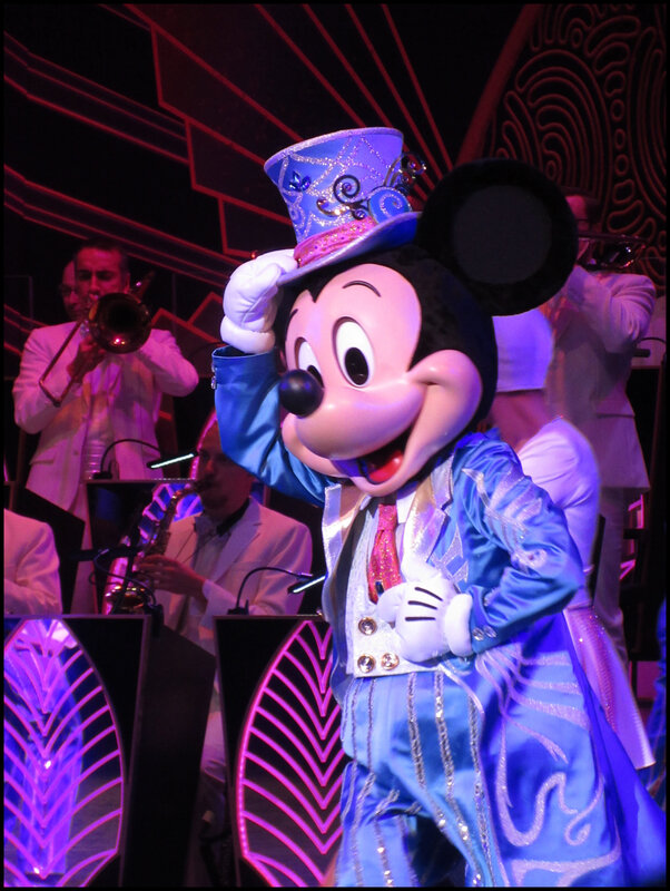 Mickey Christmas Big Band (55)