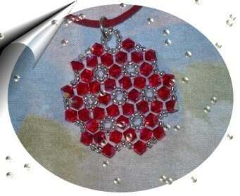 Pendentif_dentelle_rouge