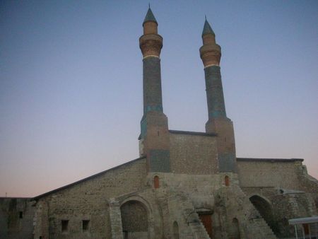 Médersa aux deux minarets (3)