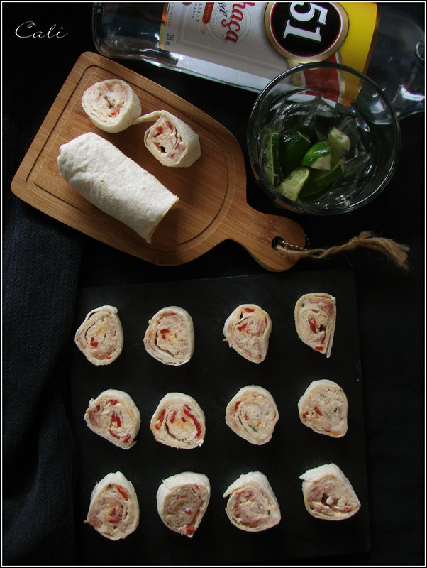 Wraps aux Trois Fromages, Piquillos & Jambon Cru 001