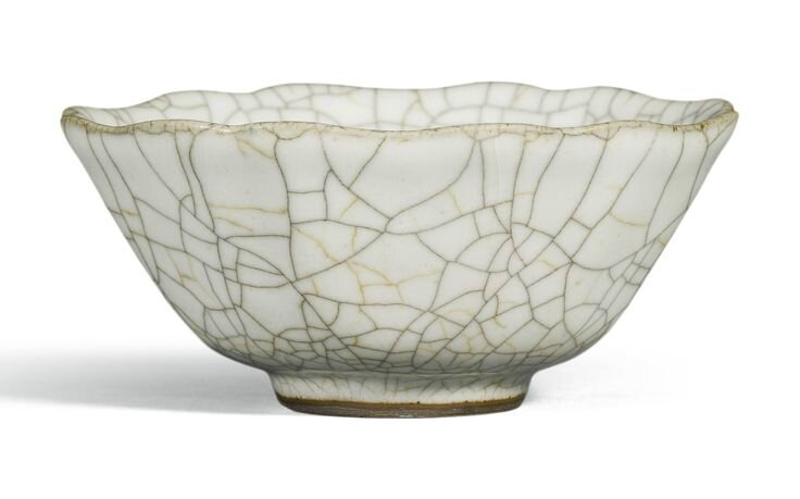 A ge-type bowl, Qianlong seal mark and period