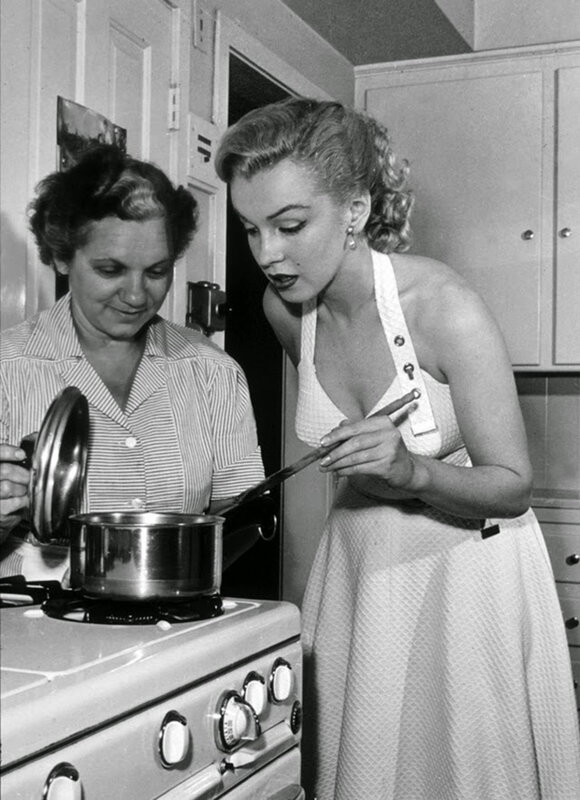 mm-thanksgiving-cooking-1950-a