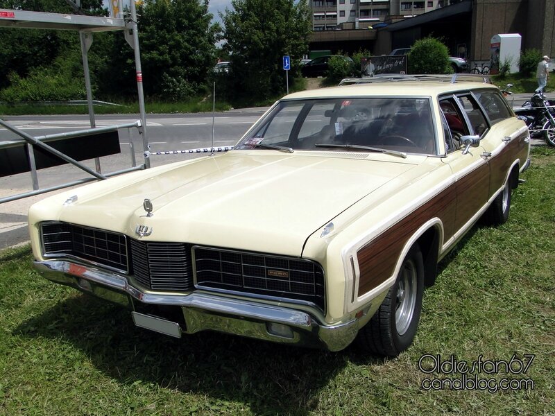 ford-ltd-country-squire-1970-01