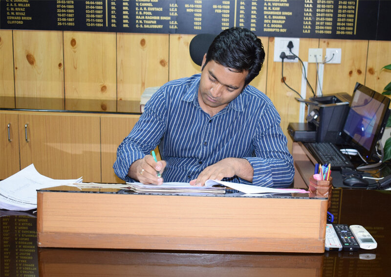 Rakesh-Prajapati-Deputy-Commissioner-of-Kangra-District-H