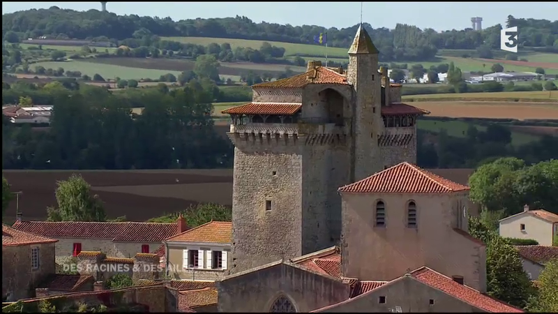 le donjon de Bazoges en Pareds racines et des ailes