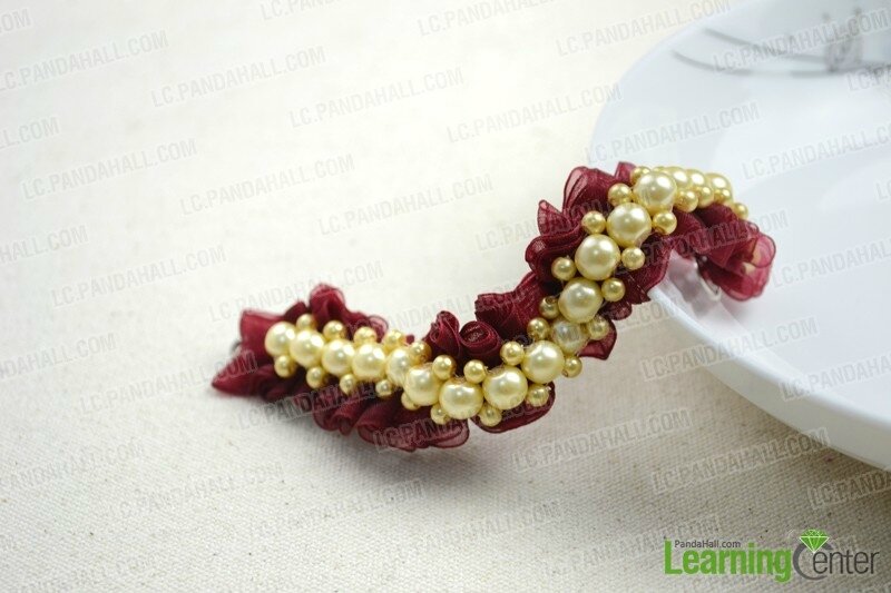 DIY-style-ideas-make-cool-diy-bracelets-out-of-pearl-beads-and-organza-ribbon