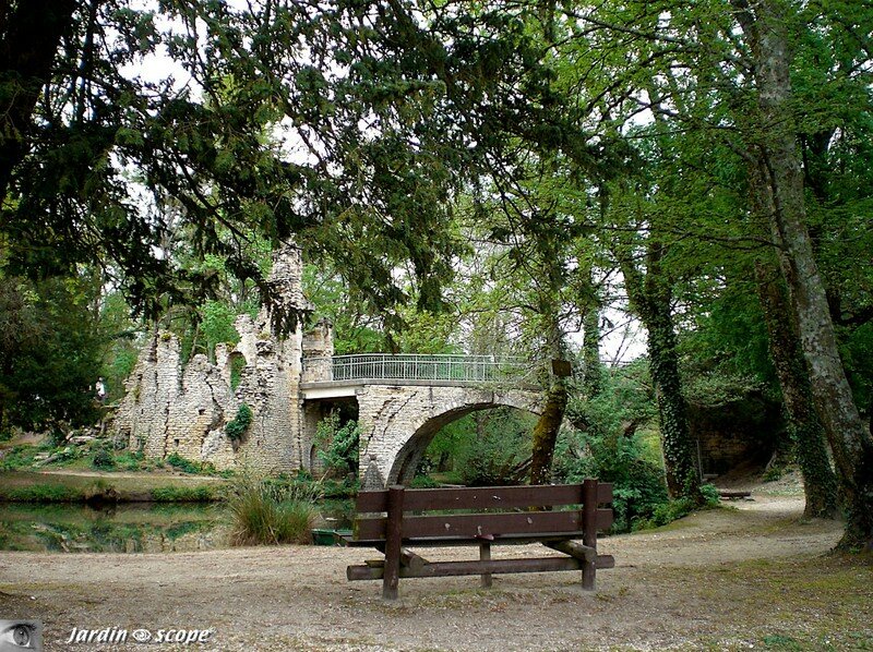 Banc au Parc Majolan à Blanquefort (33)