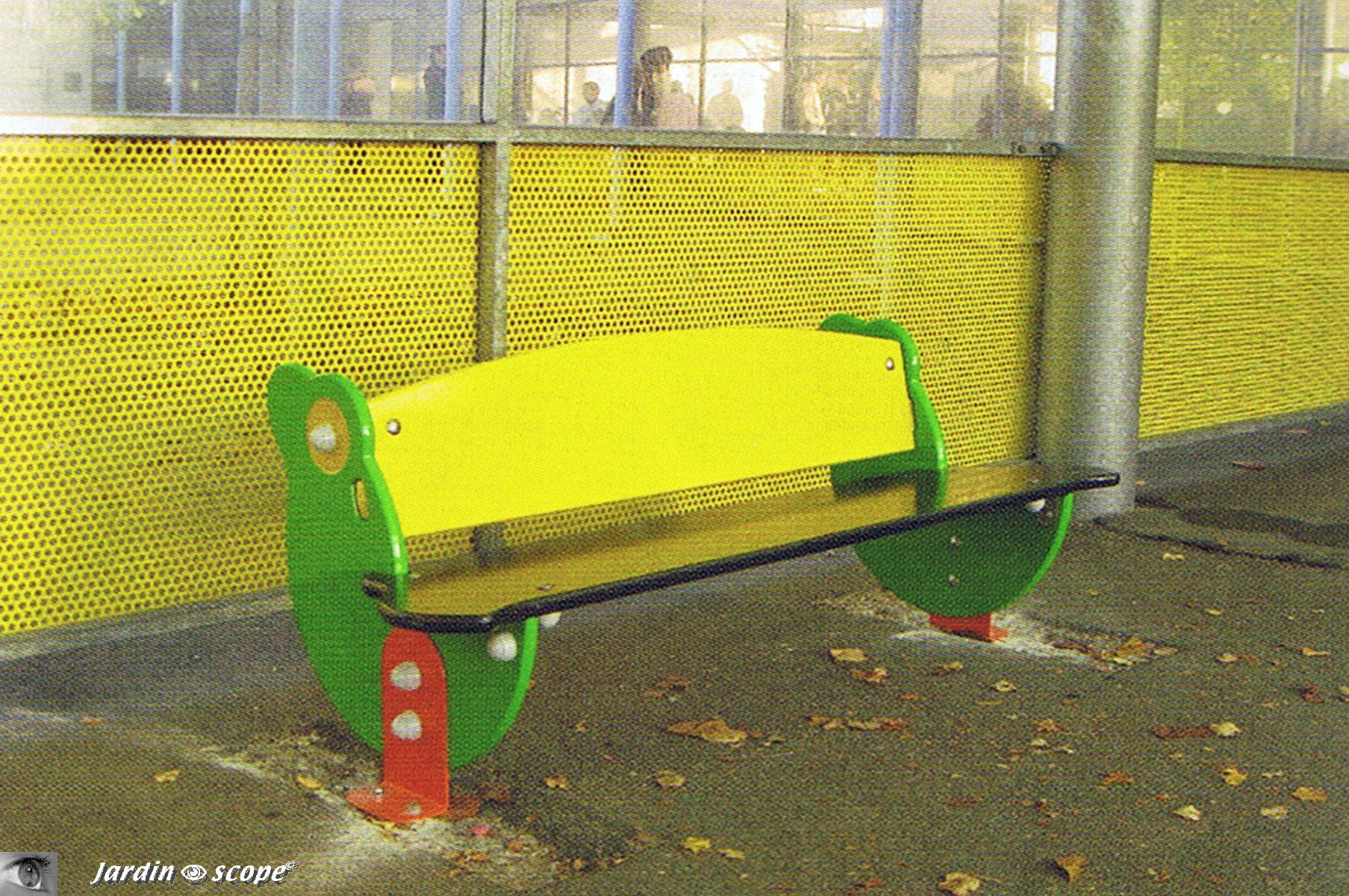 Banc de l'école Maternelle de Boigny( 45)