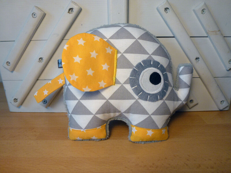 doudou__l_phant_gris_jaune_blanc__1_