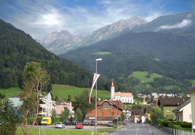 Vallée après col Susten