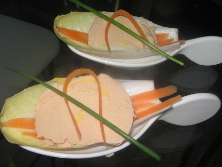 Foie_gras_et_poulet_aux_chicons_et_carottes_pour_le_jeu_Laurent_002