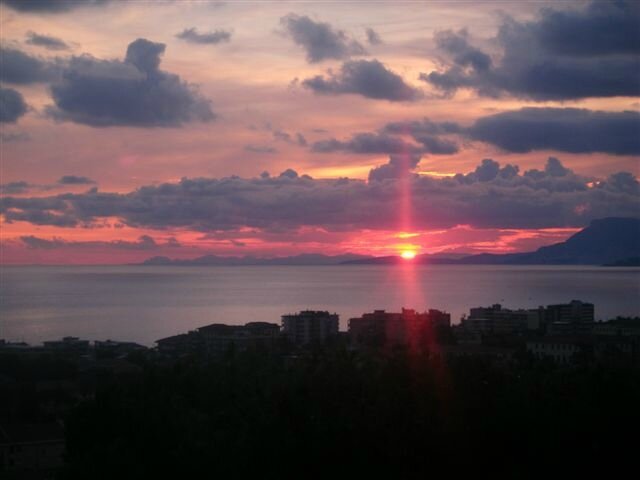 Il Tramonto visto dalla Villa