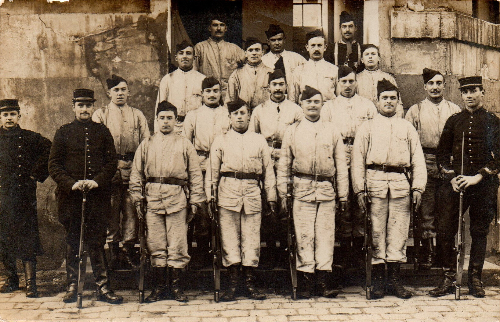 Rouen, groupe du 43e RAC, 1912 (carte-photo G