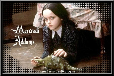 Christina Ricci dans le rôle de Mercredi Addams dans La Famille Addams