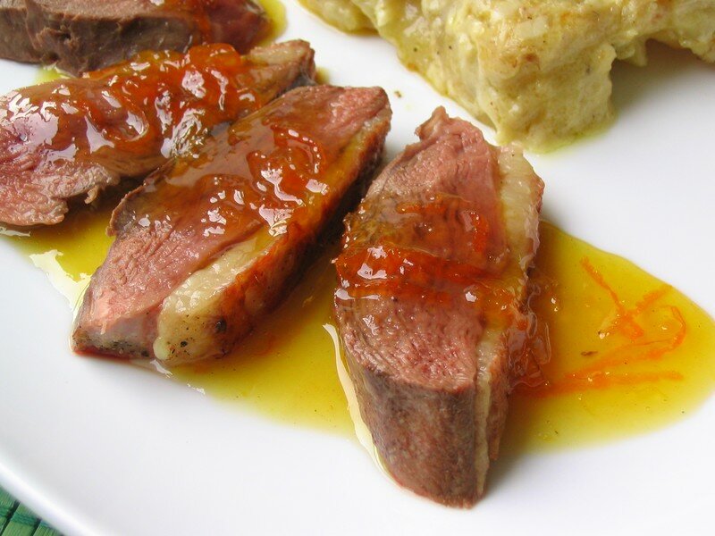 Magret de canard, sauce à l'orange