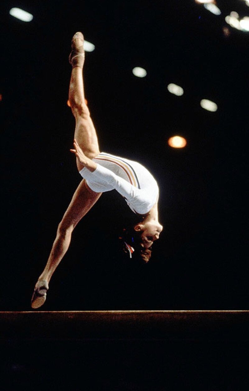Nadia-Comaneci-JO-1976