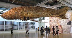Cai Guo-Qiang, Bon voyage : 10 000 collectables from the airport, 2004