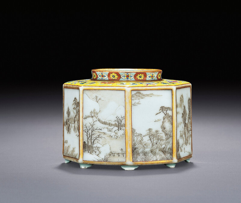 2014_HGK_03322_3322_000(a_famille_rose_and_grisaille-decorated_octagonal_waterpot_qing_dynasty)