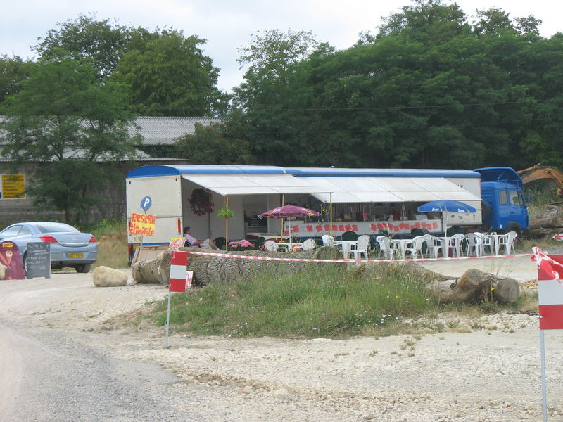 Friterie de bord de route, vue de la route (87)