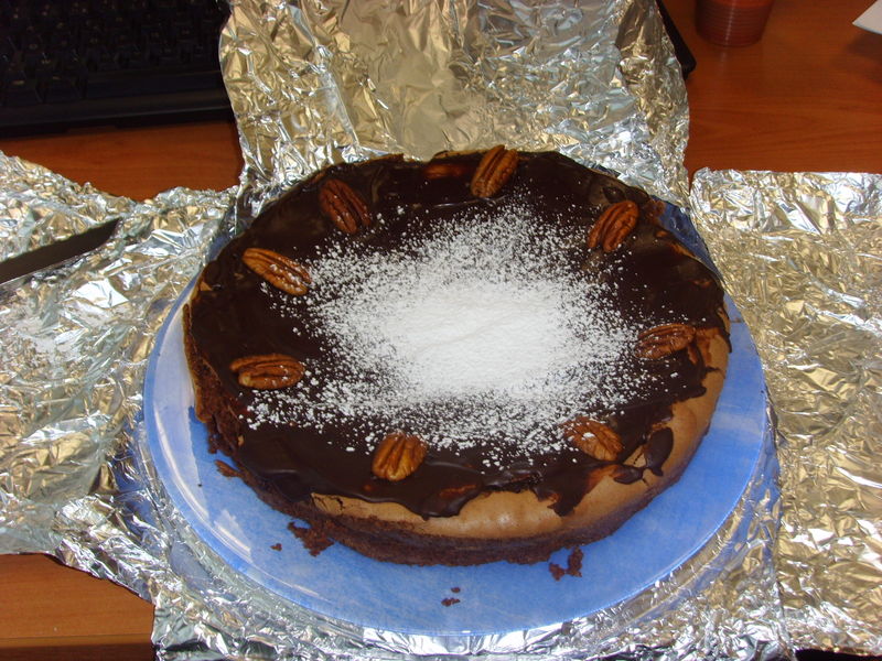Gâteau moeilleux chocolat noix de pécan, glaçage chocolat