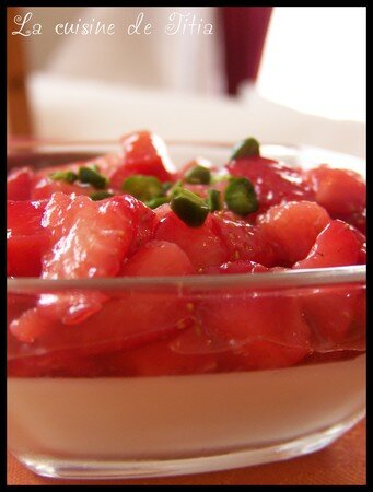 Panna_Cotta_vanille_et_tartare_fraises_3