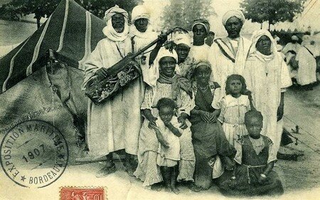 Bordeaux_village_africain_1907__1_