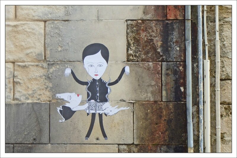 mur affiche magicien disparition cables 062016