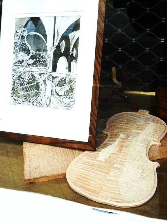 vitrine-luthier