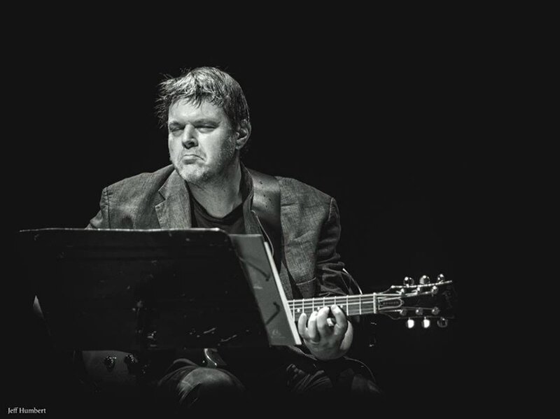 Noël Akchoté N&B