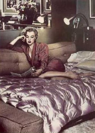 1951-LA-Beverly_Carlton_Hotel-in_satin_bathrobe-by_john_florea-010-1color3