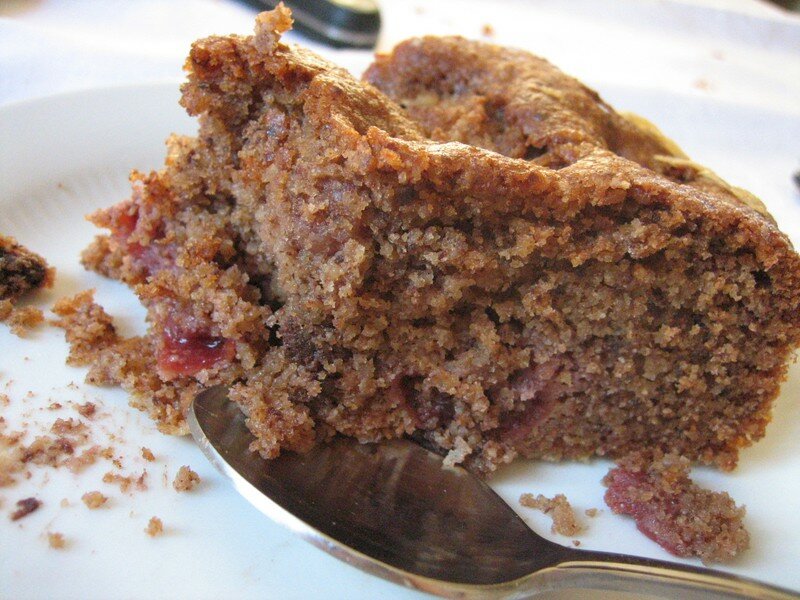 Gâteau aux chocolat, cerises et flocons d'avoine
