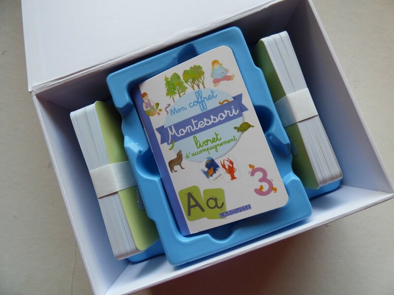 Mon grand coffret Montessori des lettres rugueuses 1