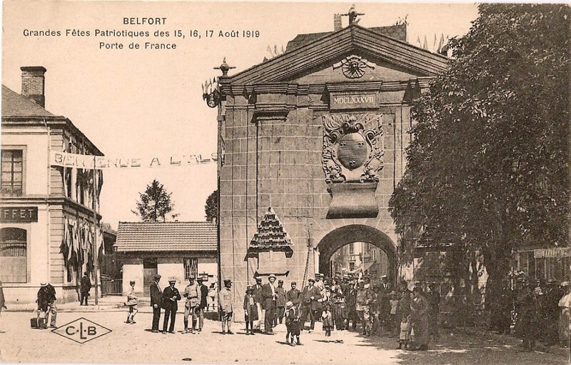 9b 1919 08 15 Belfort CPA Fêtes patriotiques Porte de France