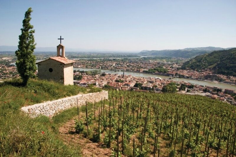 267911-tain-l-hermitage-tain-l-hermitage-et-ses-collines