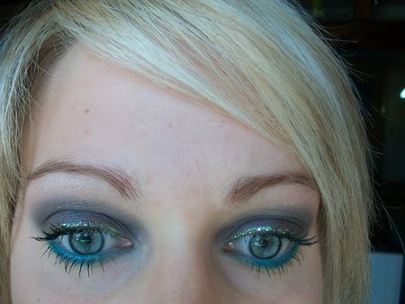 make_up_038