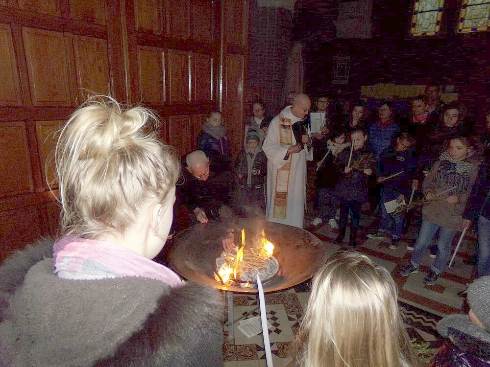 2015-03-26-LE DOULIEU-veillée pascale (13)