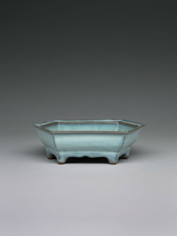 Elongated Hexagonal Basin with Six Small Feet, Ming dynasty, 1368-1644, probably 15th century