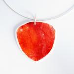 pendentif-triangulaire-rouge-orange