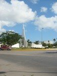 Monuments_in_Cancun_city__2_
