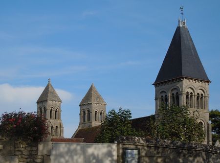 Eglise Morienval1
