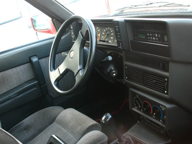 AlfaRomeo75-1l8IEint