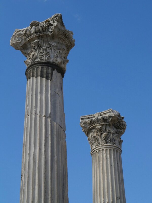 19 Colonnes corinthiennes Asclépion